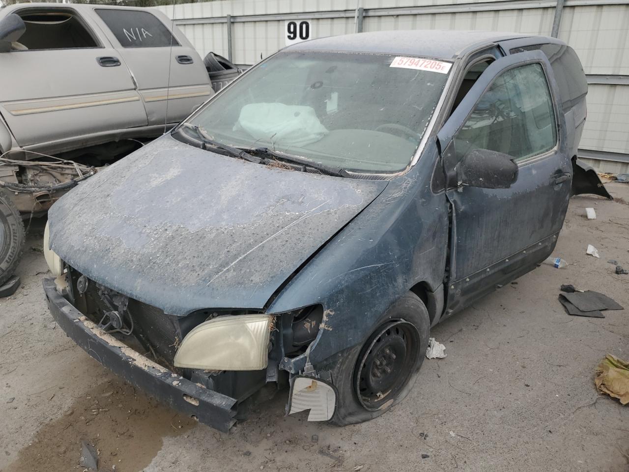 TOYOTA SIENNA CE 2001