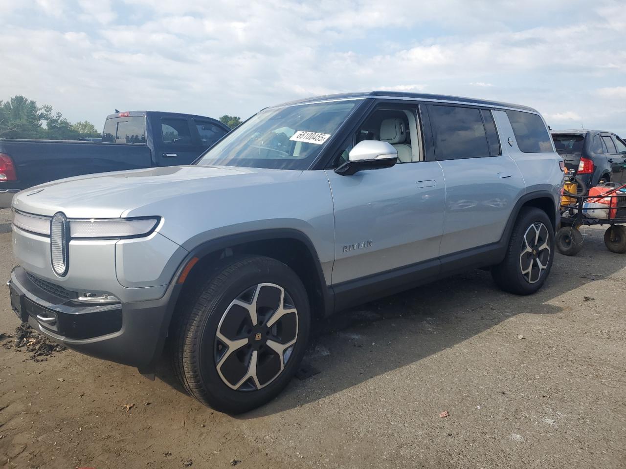 RIVIAN R1S ADVENT 2024