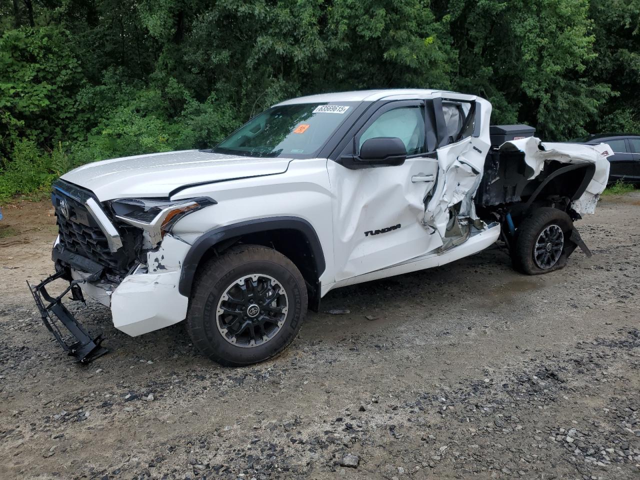 TOYOTA TUNDRA DOU 2024