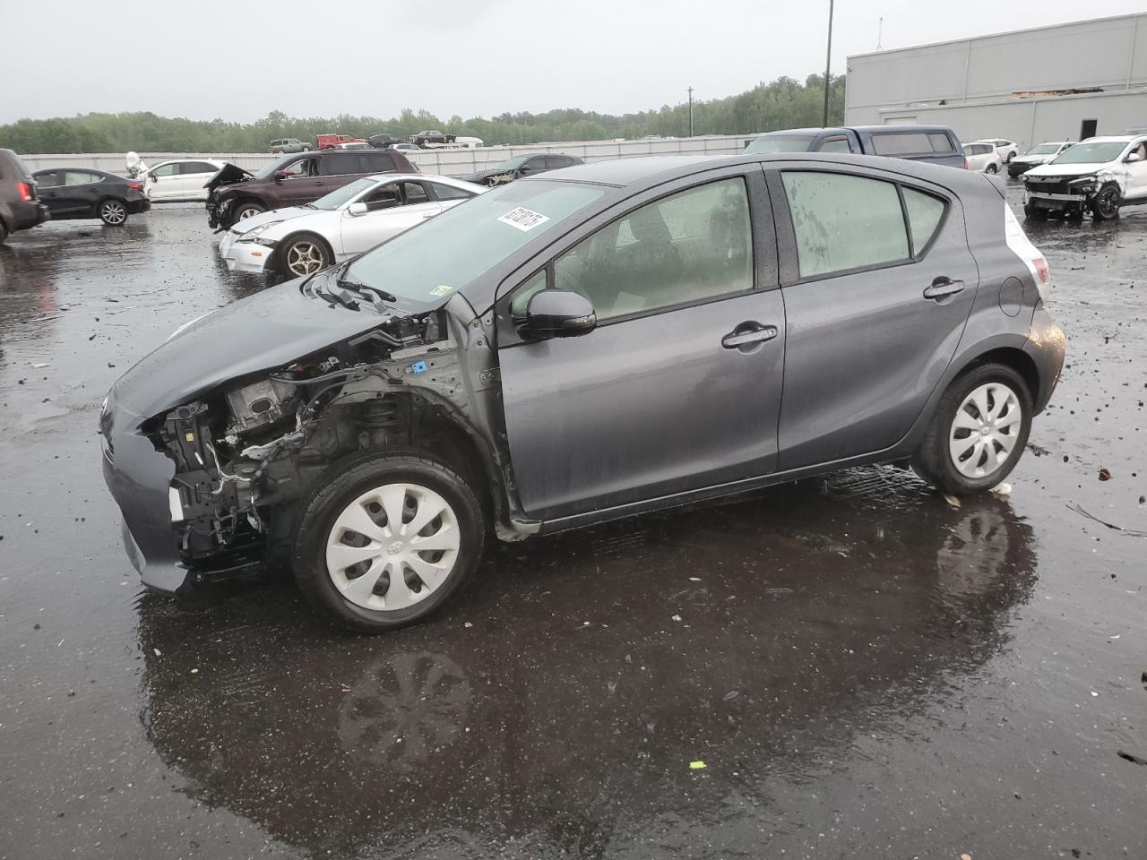 TOYOTA PRIUS C 2014