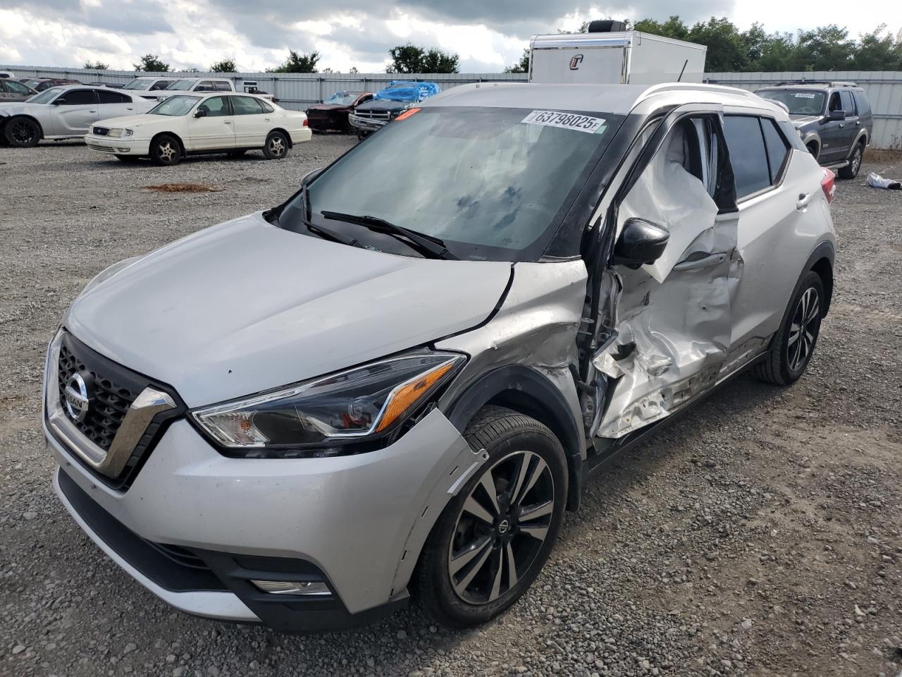 NISSAN KICKS S 2019