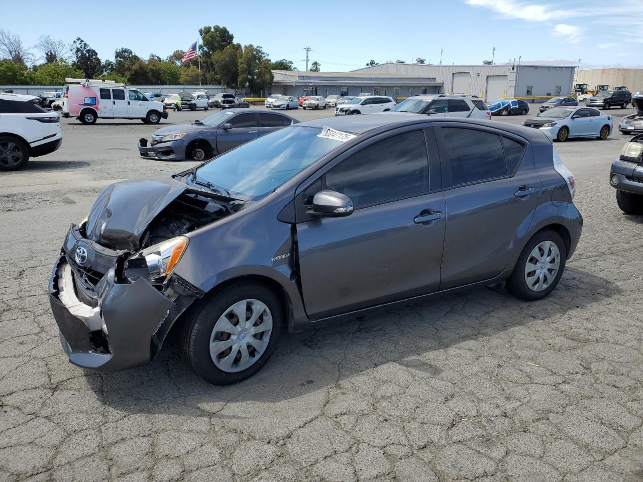 TOYOTA PRIUS C 2013