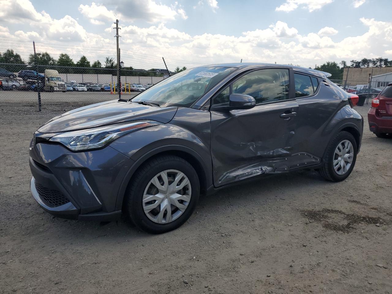 TOYOTA C-HR XLE 2020