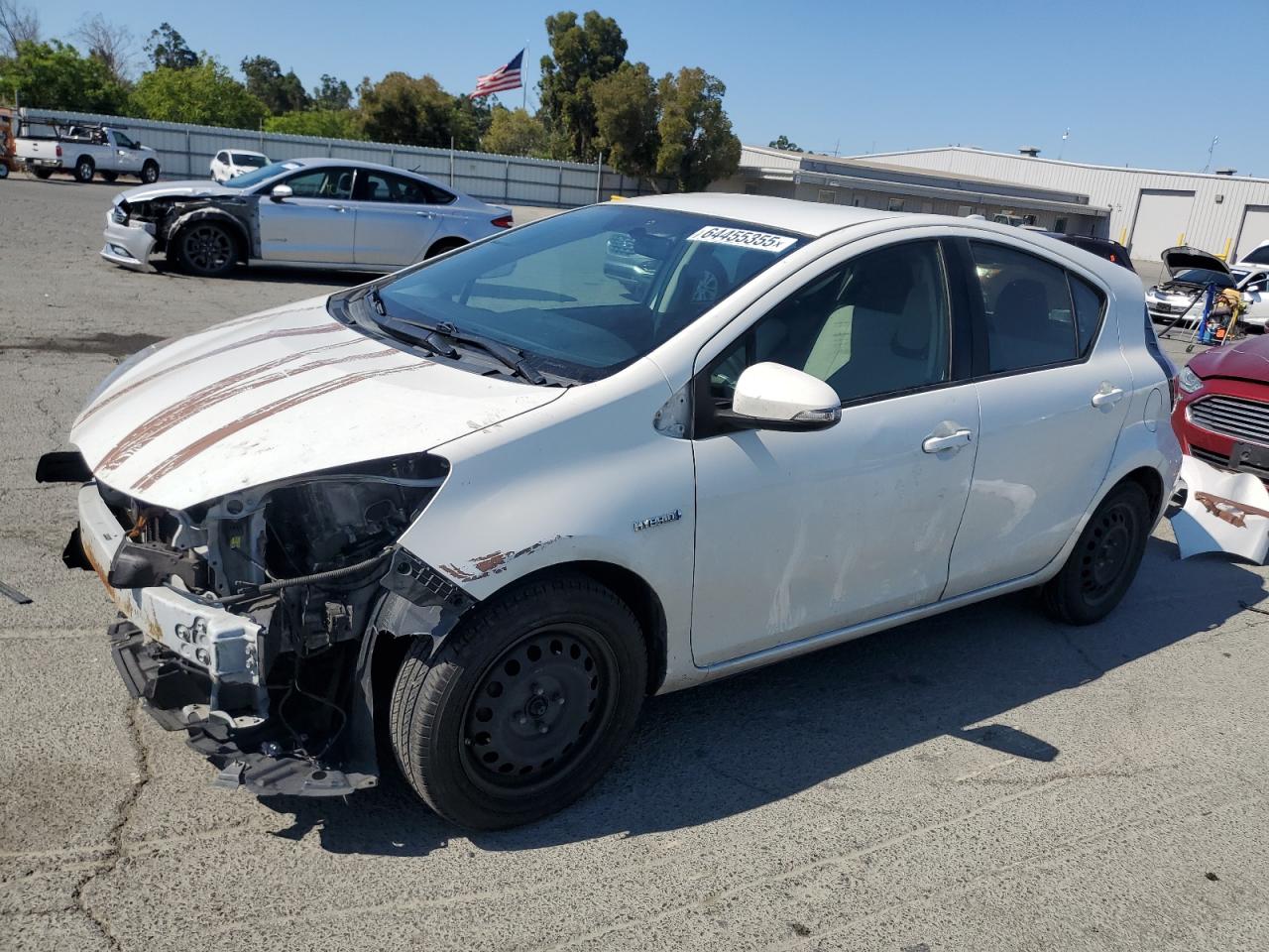 TOYOTA PRIUS C 2015