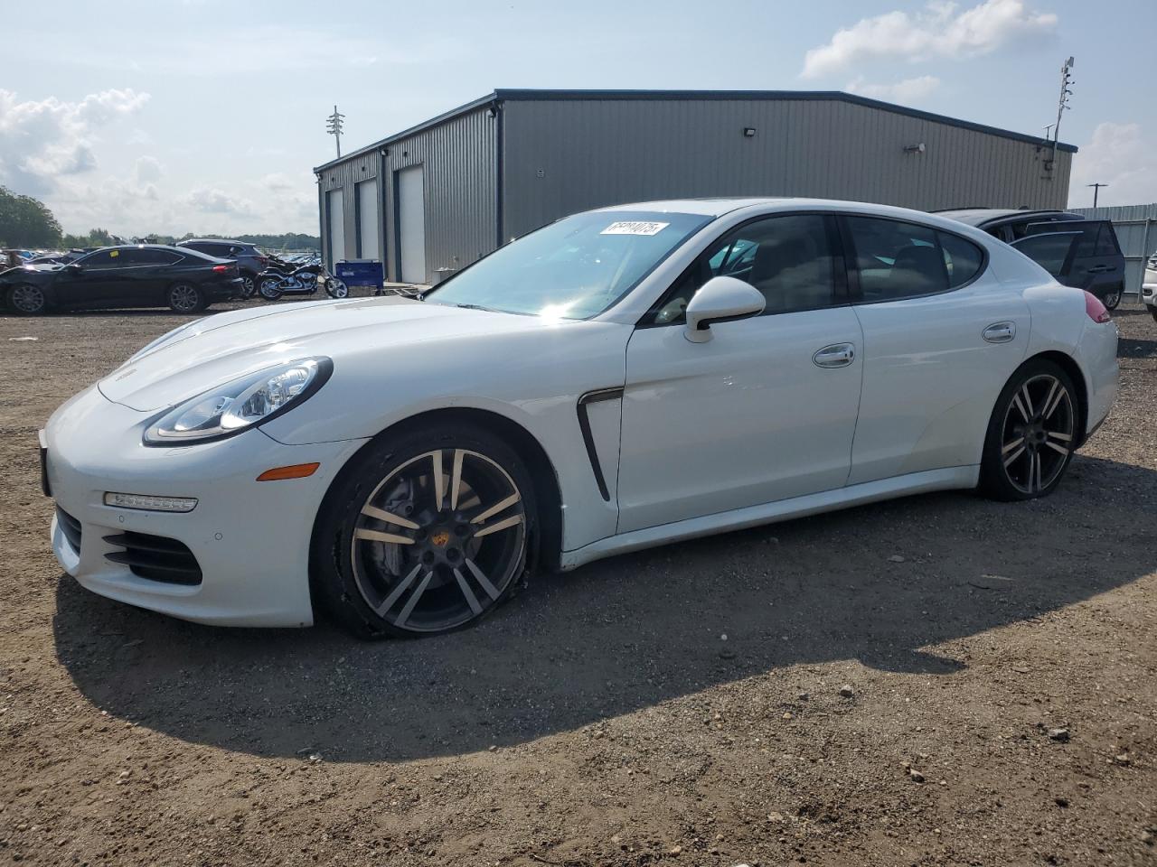 PORSCHE PANAMERA 2 2015