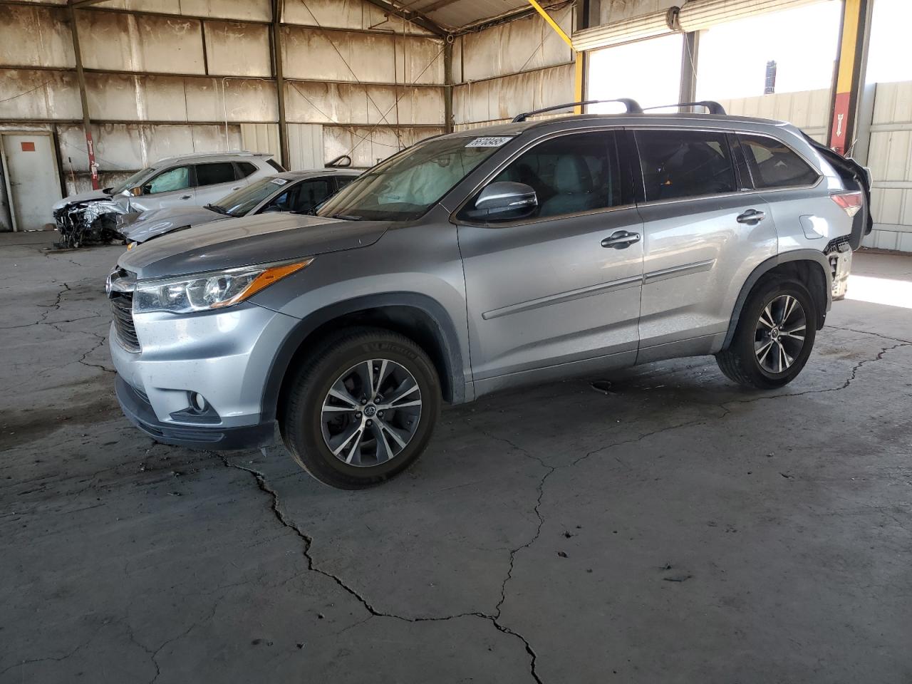 TOYOTA HIGHLANDER 2016