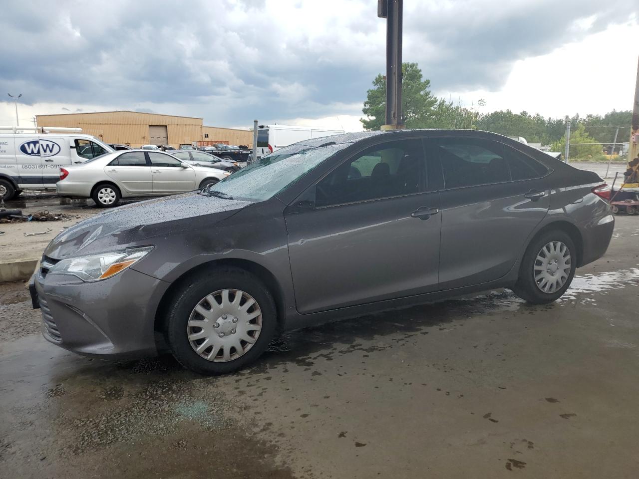TOYOTA CAMRY LE 2017