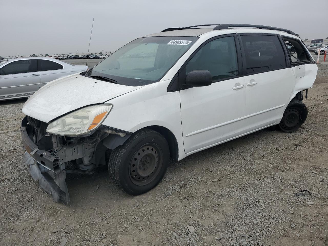 TOYOTA SIENNA CE 2004