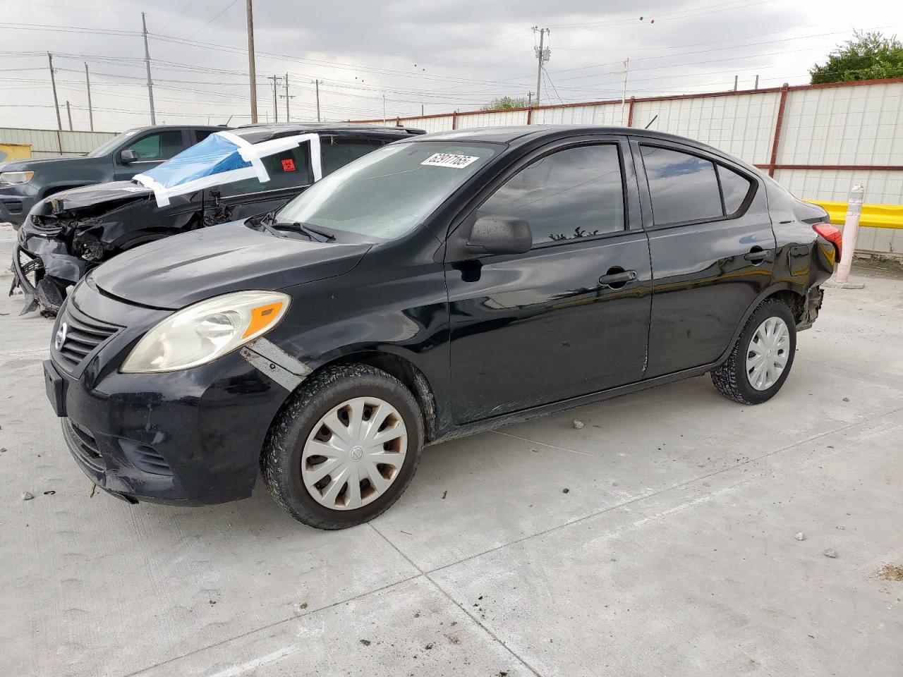 NISSAN VERSA S 2013