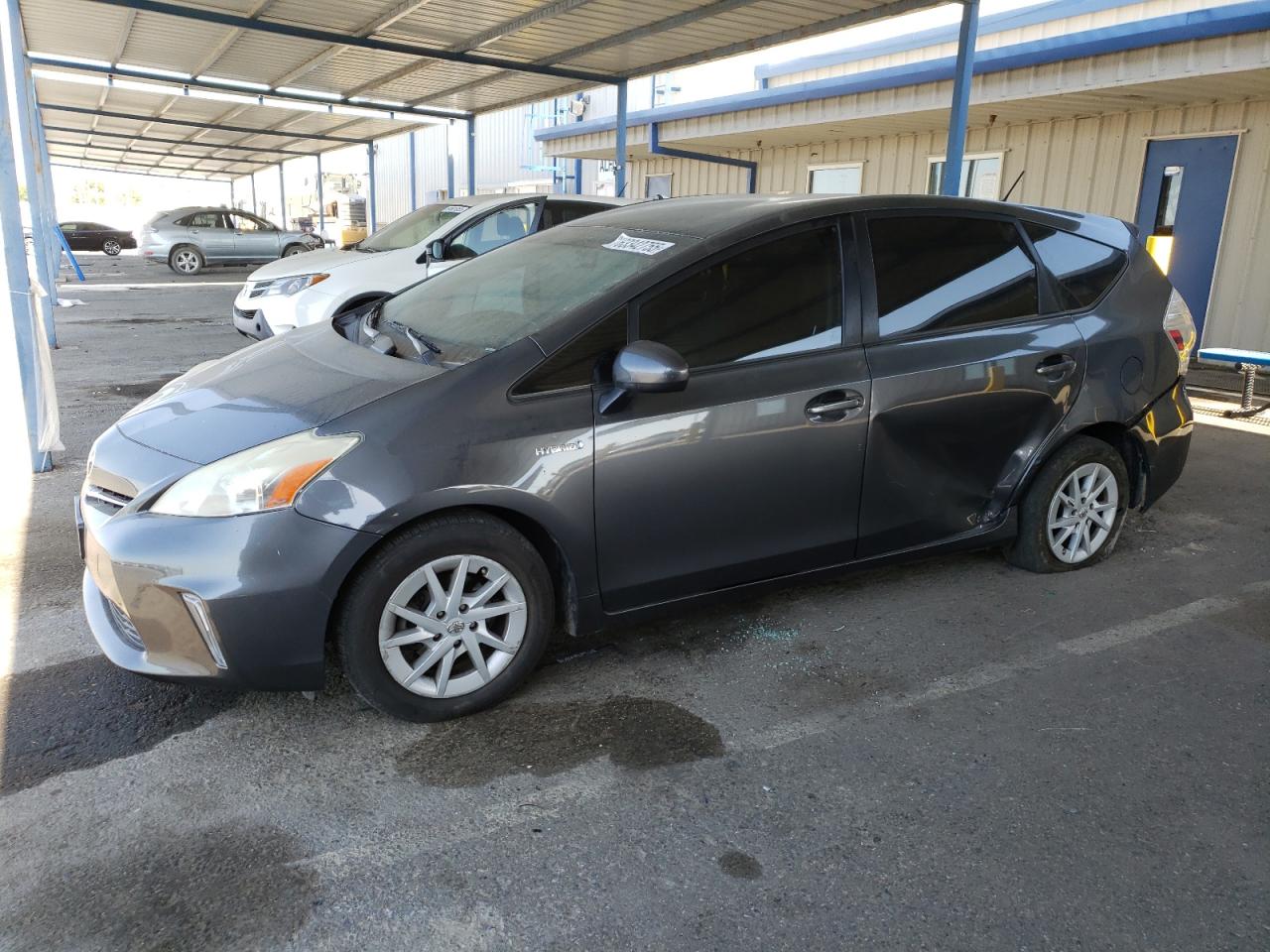 TOYOTA PRIUS V 2014
