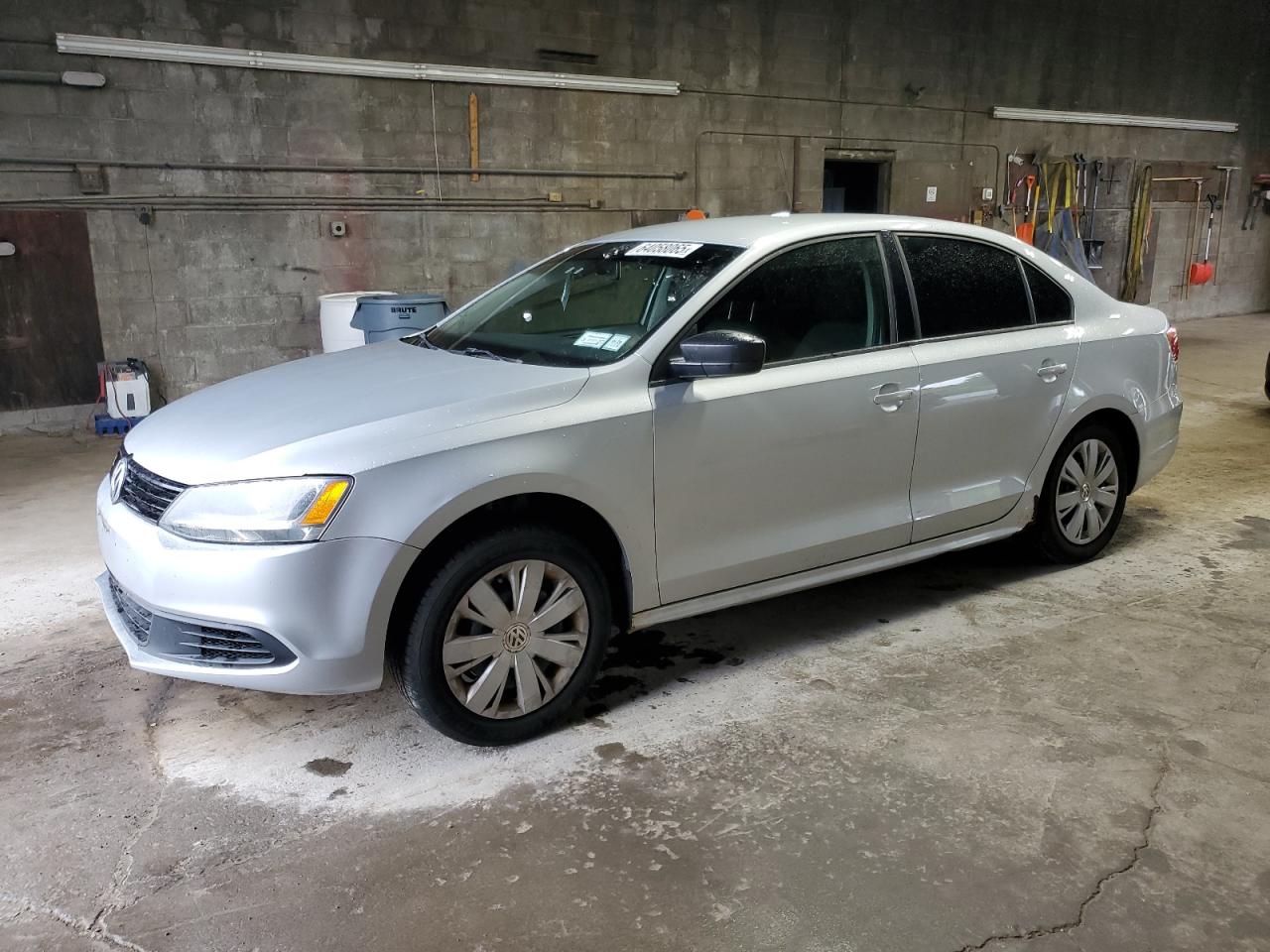 VOLKSWAGEN JETTA BASE 2011