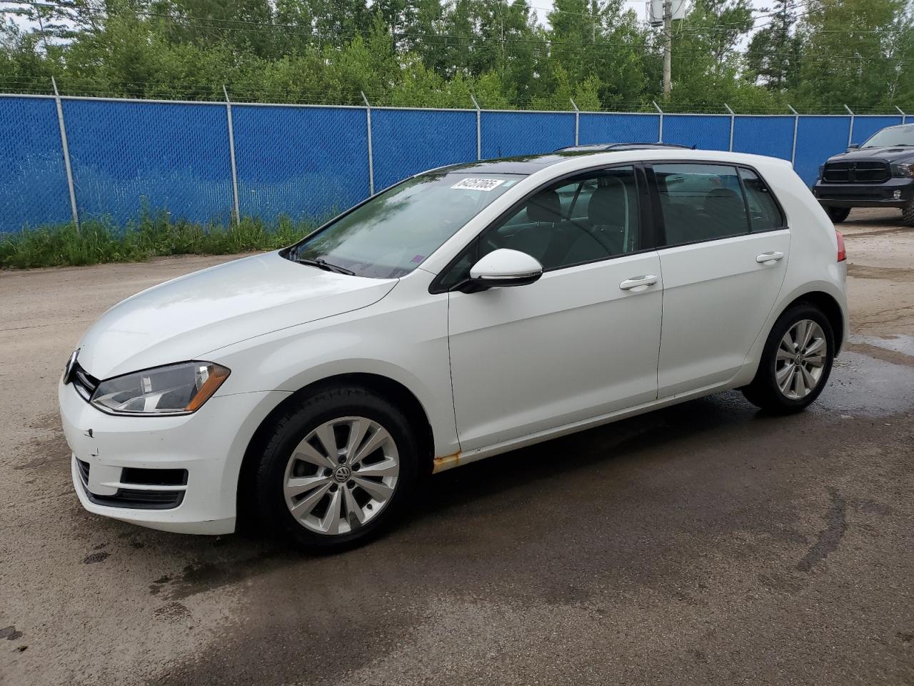 VOLKSWAGEN GOLF 2015