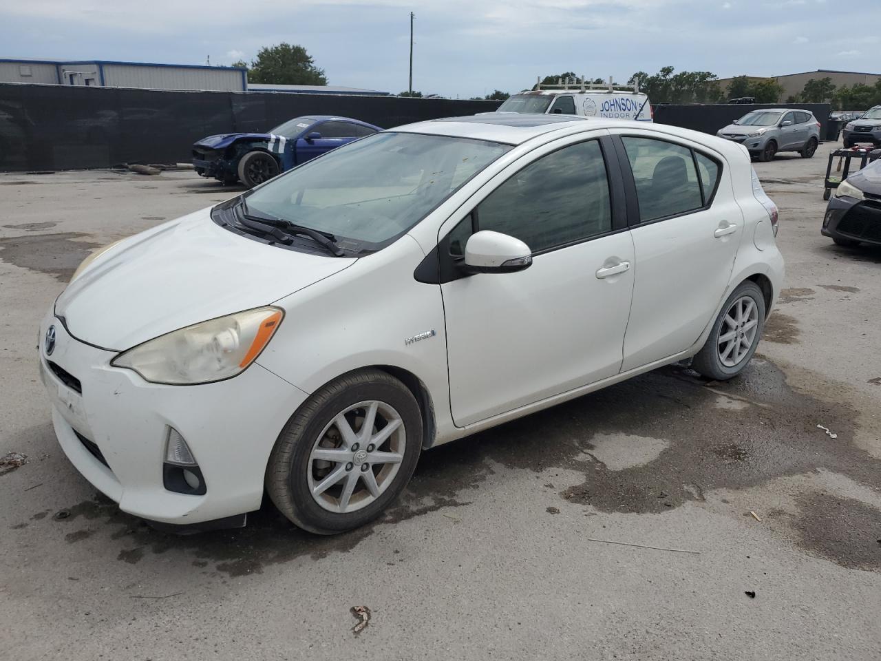 TOYOTA PRIUS C 2013