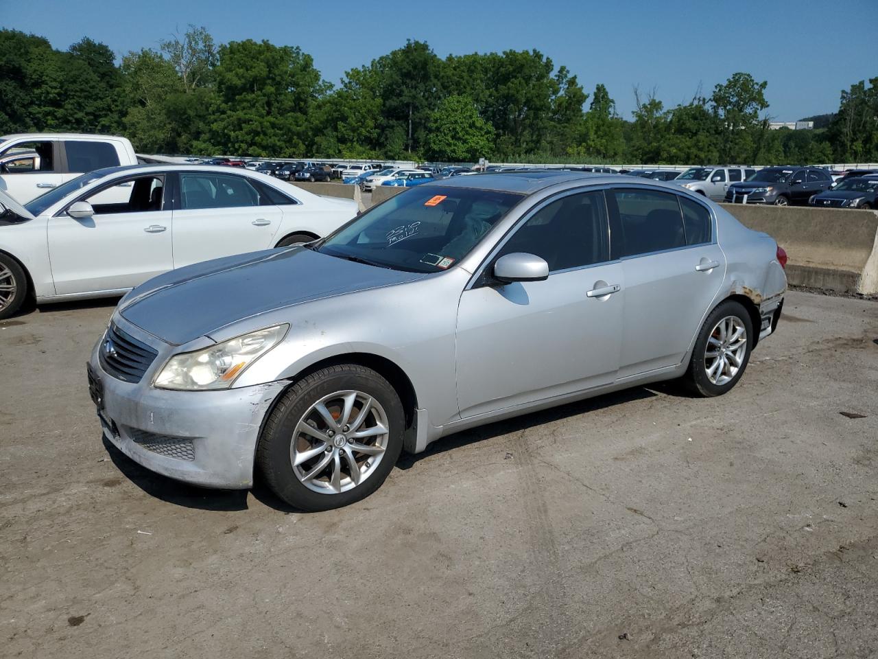 INFINITI G35 2008