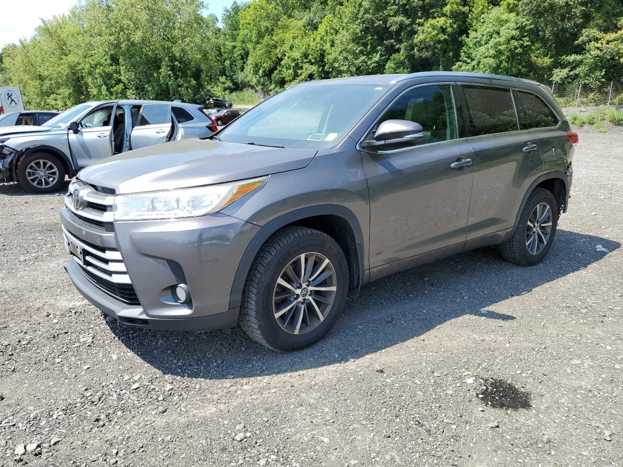 TOYOTA HIGHLANDER 2017