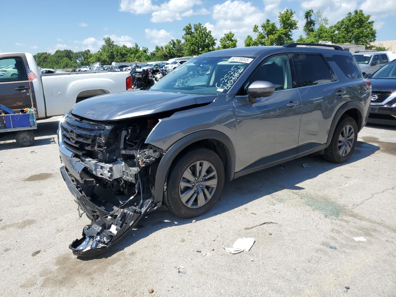 NISSAN PATHFINDER 2024