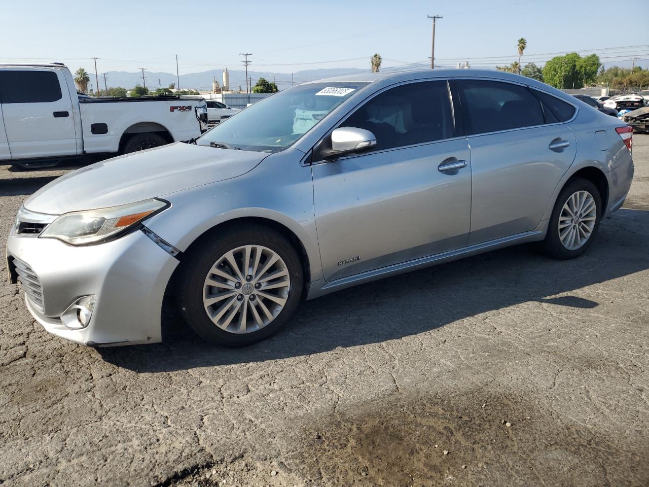 TOYOTA AVALON HYB 2015