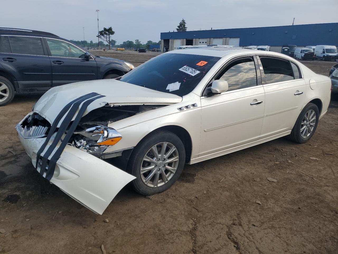 BUICK LUCERNE CX 2011