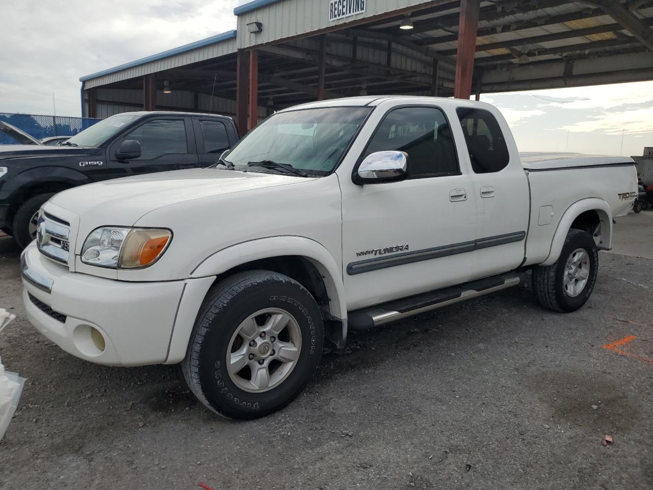 TOYOTA TUNDRA ACC 2005