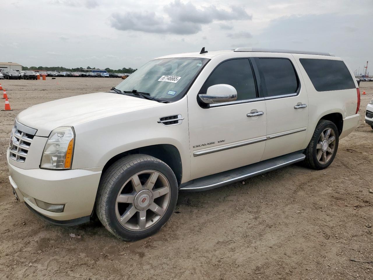 CADILLAC ESCALADE E 2013
