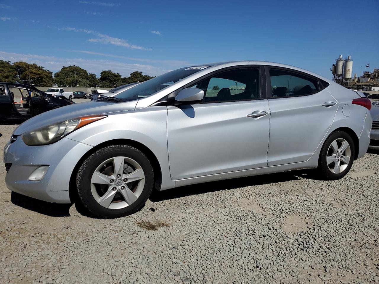 HYUNDAI ELANTRA GL 2012