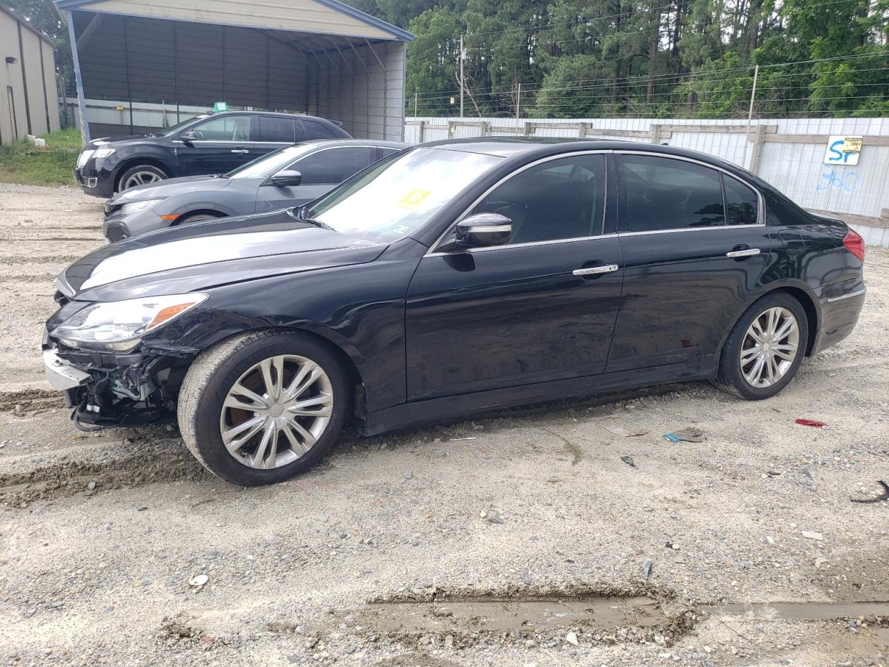 HYUNDAI GENESIS 3. 2012