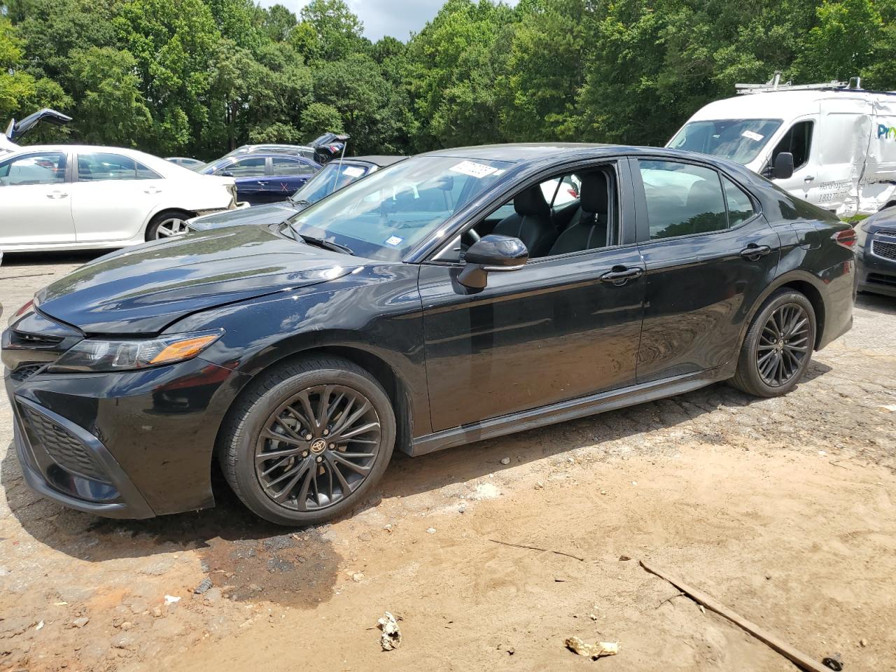 TOYOTA CAMRY SE 2021