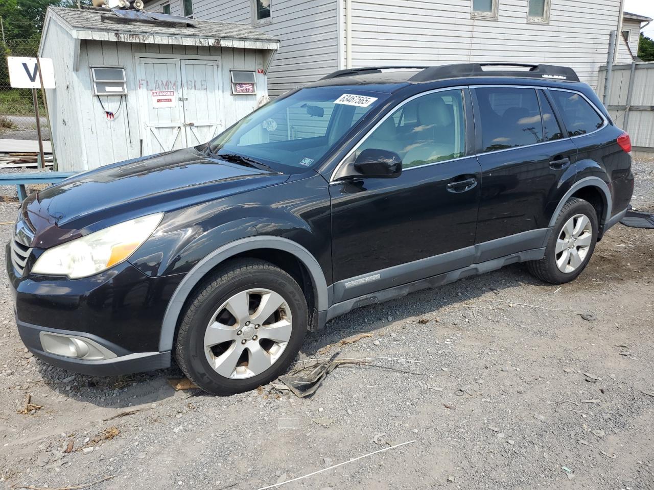 SUBARU OUTBACK 2. 2010