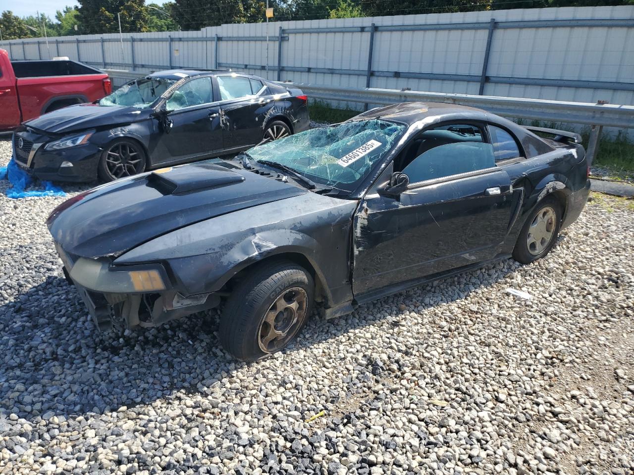 FORD MUSTANG 2001
