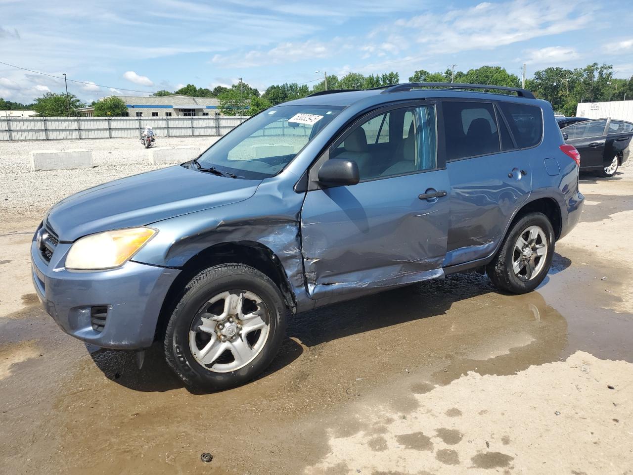 TOYOTA RAV4 2011