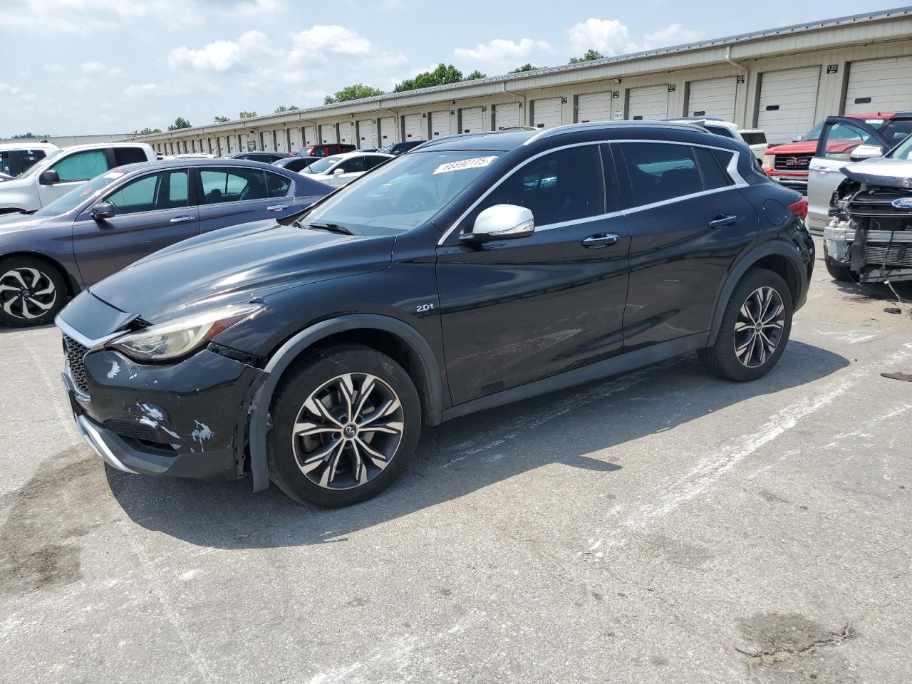 INFINITI QX30 BASE 2017