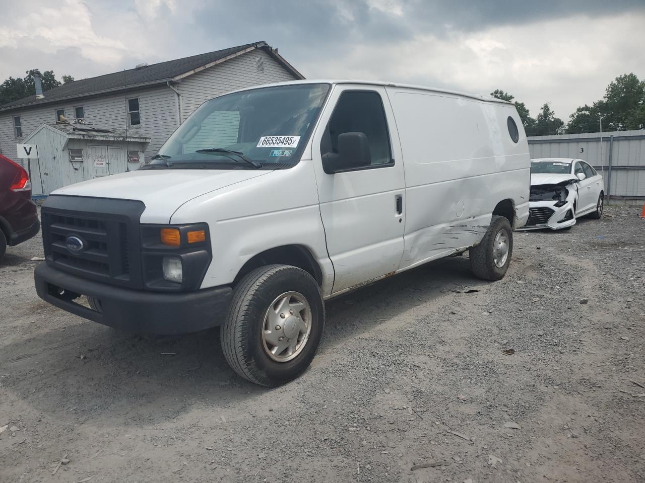 FORD ECONOLINE 2011