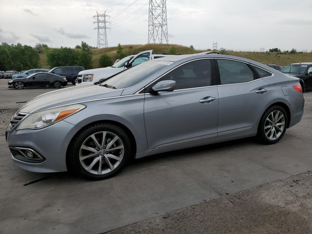 HYUNDAI AZERA 2016