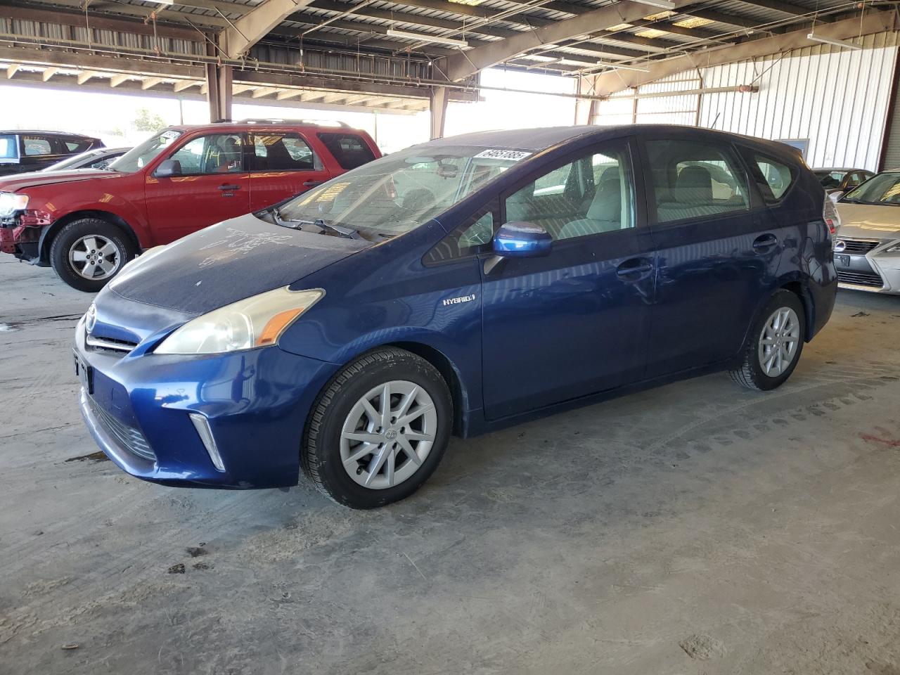 TOYOTA PRIUS V 2012