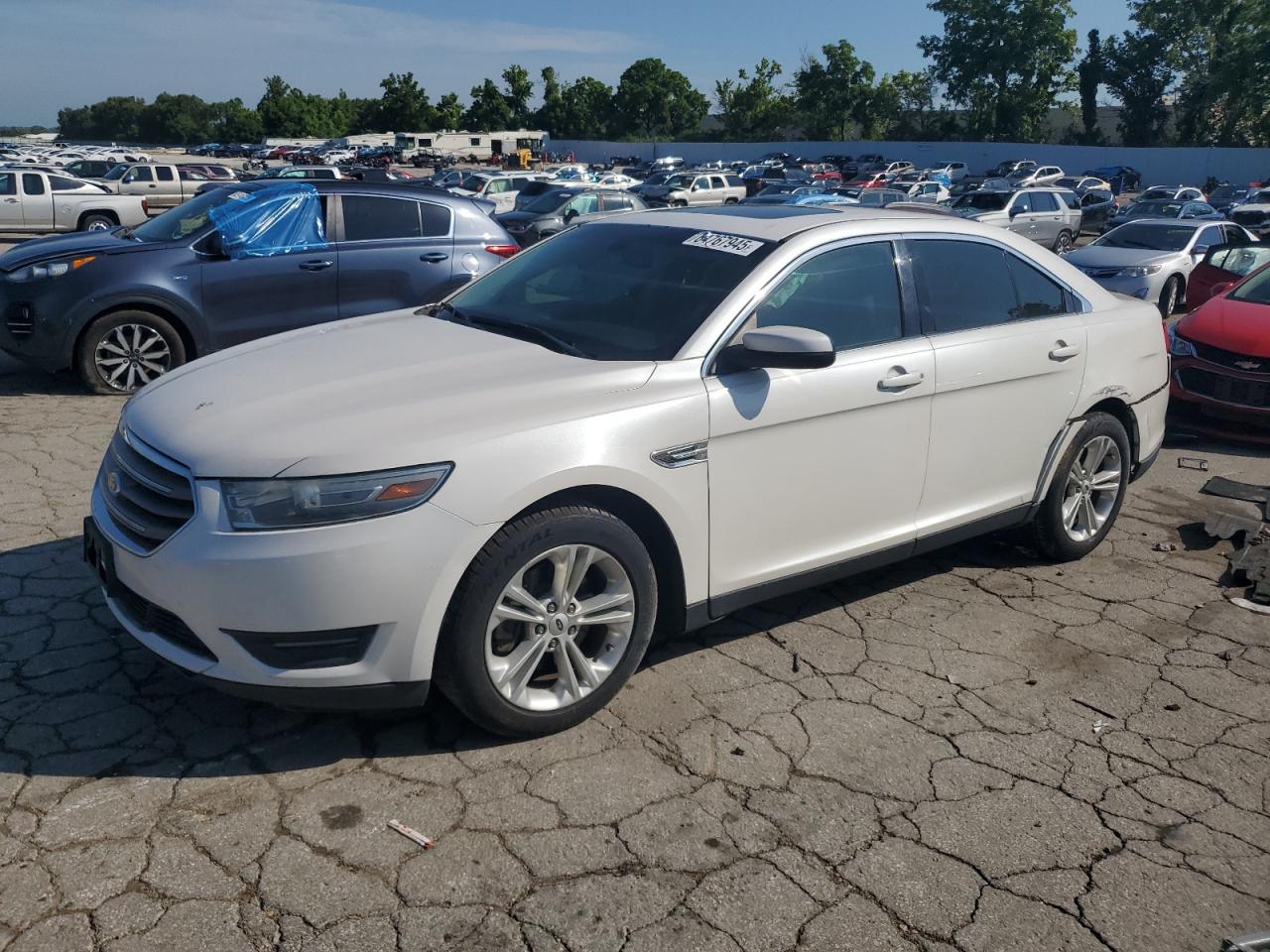 FORD TAURUS SEL 2014