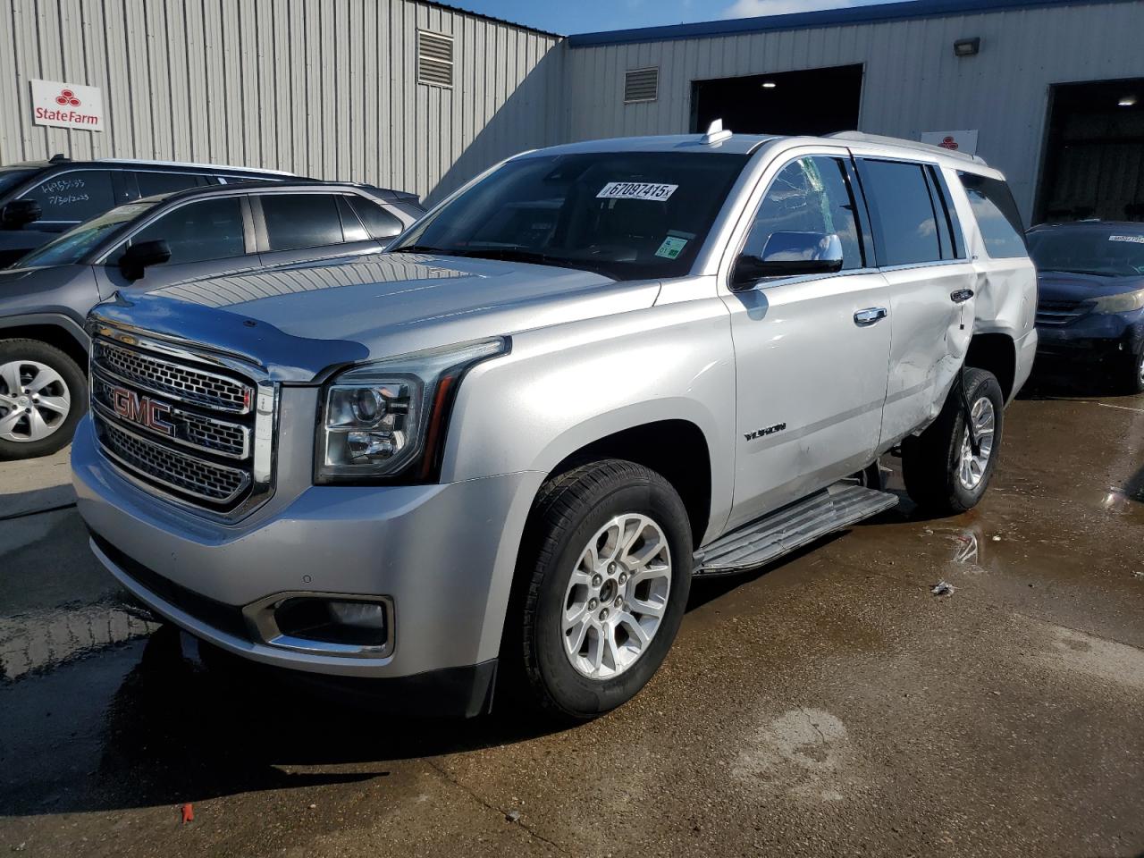 GMC YUKON SLT 2017