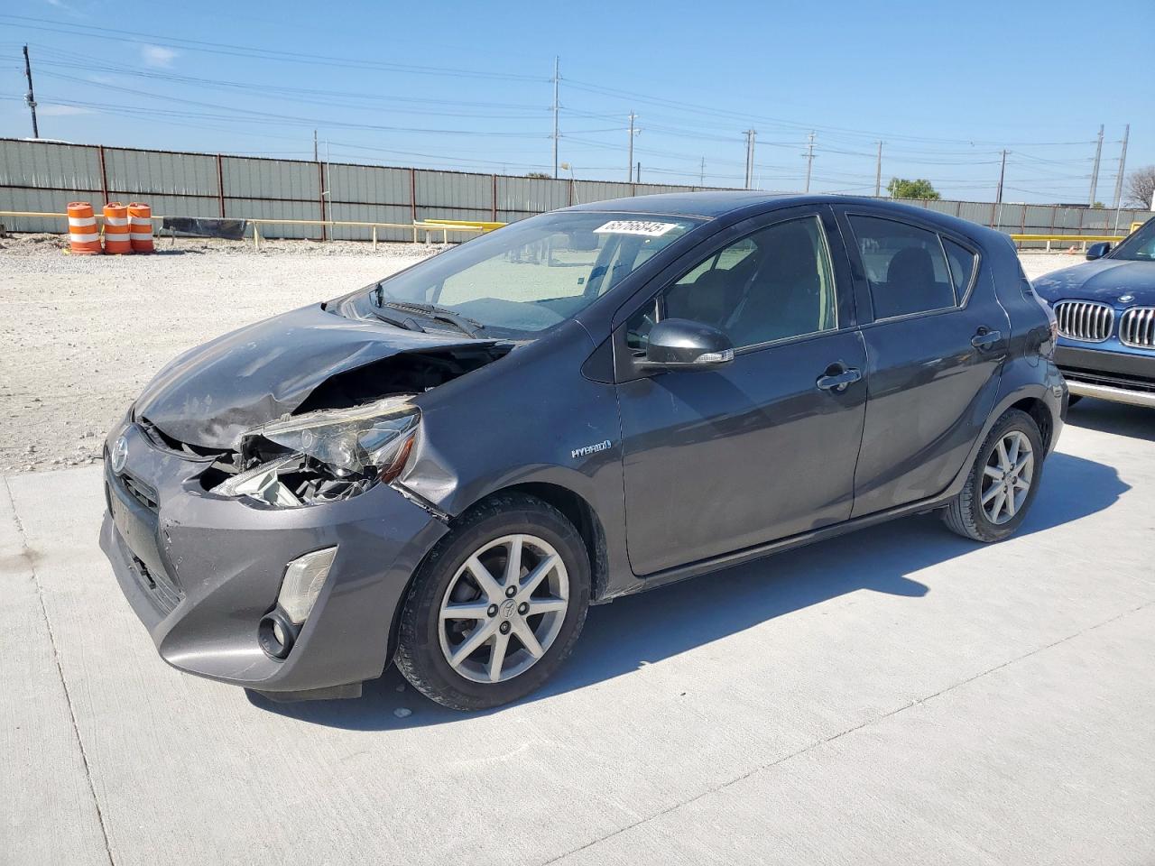 TOYOTA PRIUS C 2015