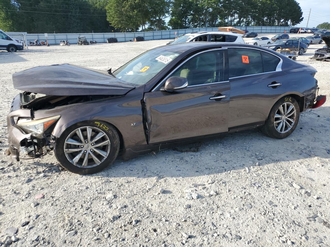 INFINITI Q50 BASE 2015