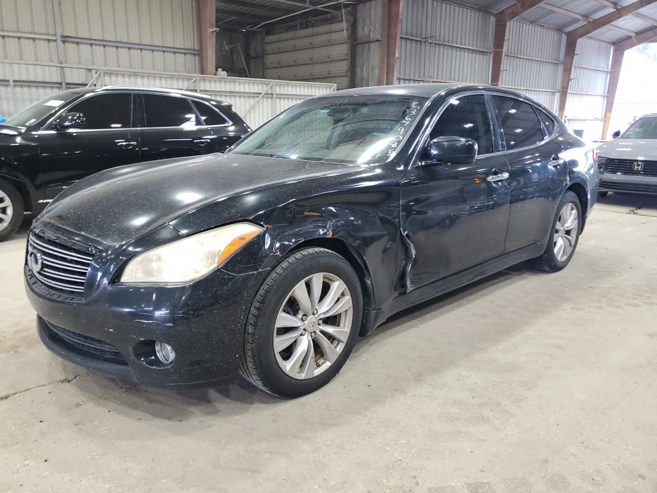 INFINITI M37 2011