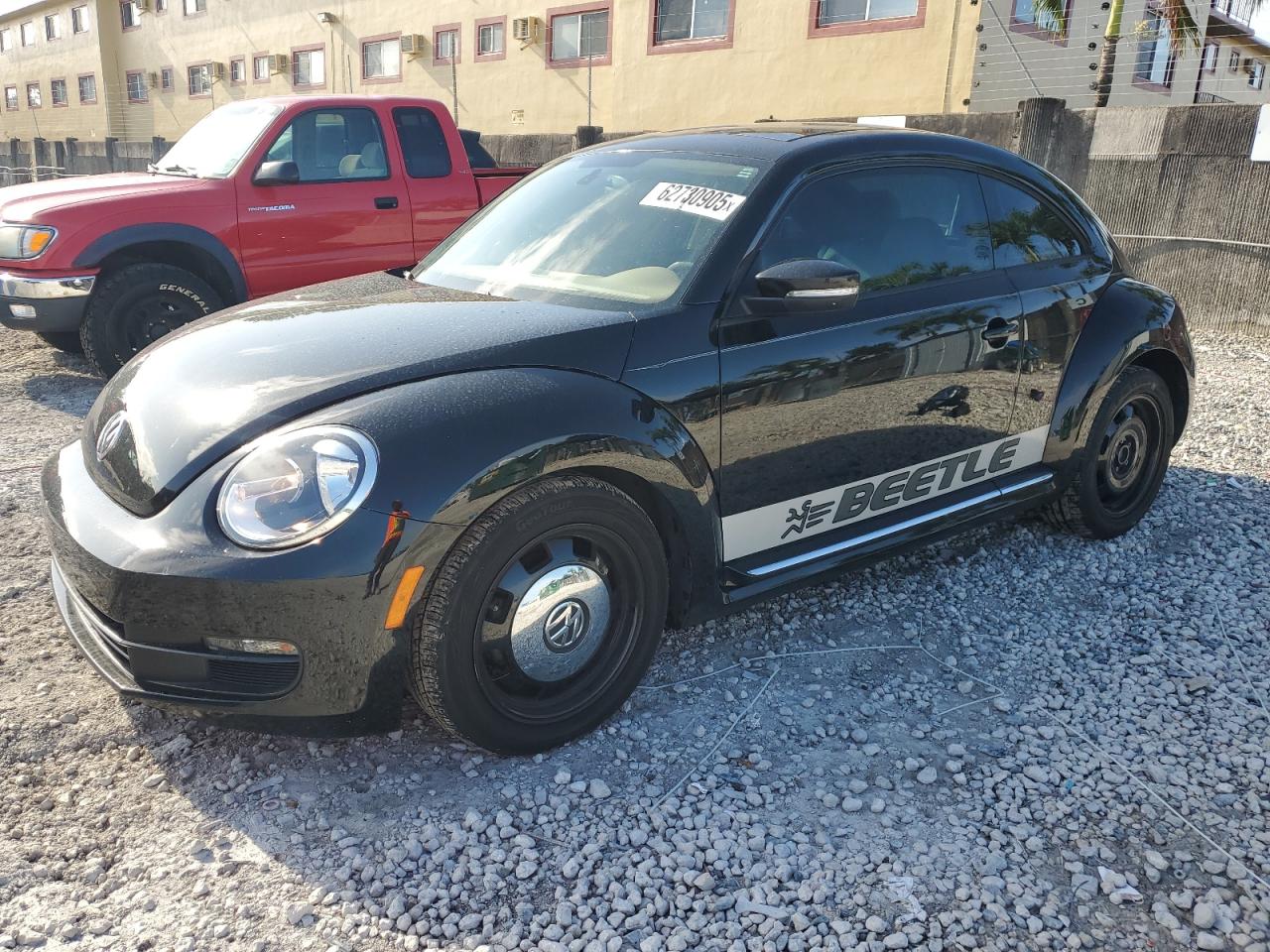 VOLKSWAGEN BEETLE 2013