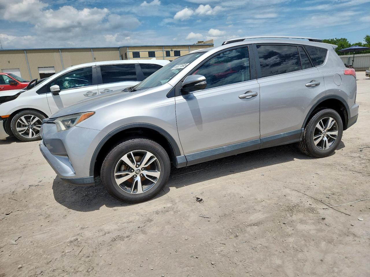 TOYOTA RAV4 XLE 2016