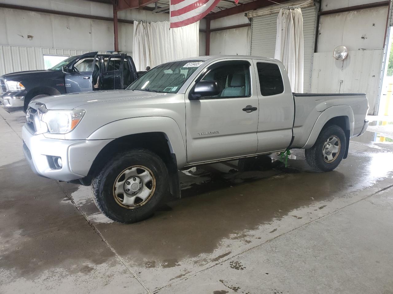 TOYOTA TACOMA 2013