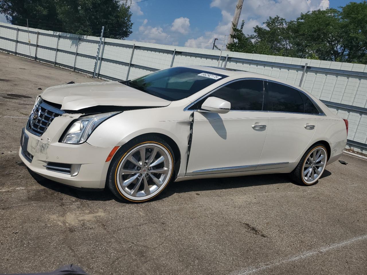 CADILLAC XTS LUXURY 2013