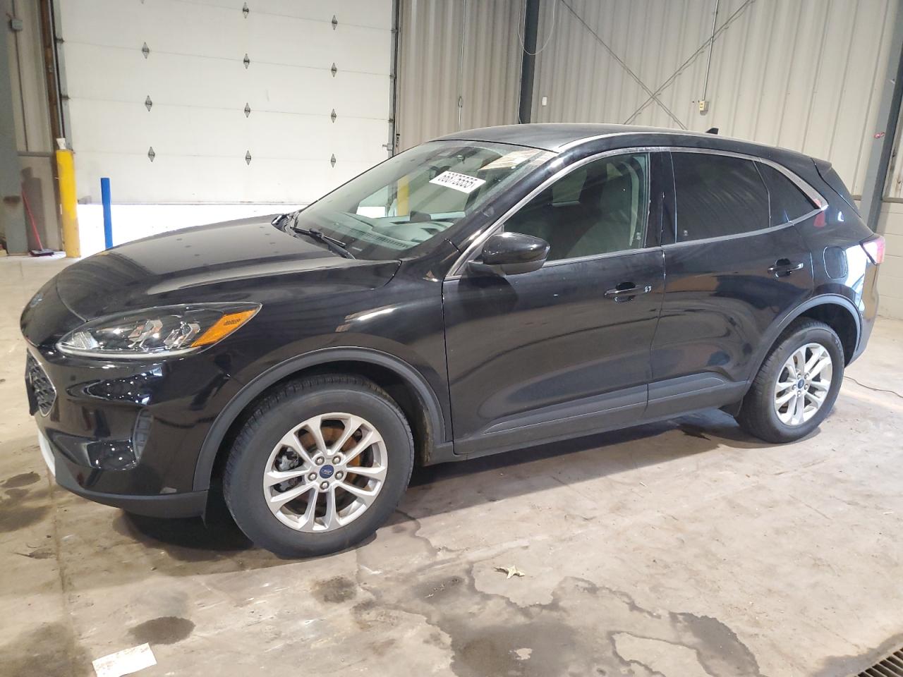 FORD ESCAPE SE 2020