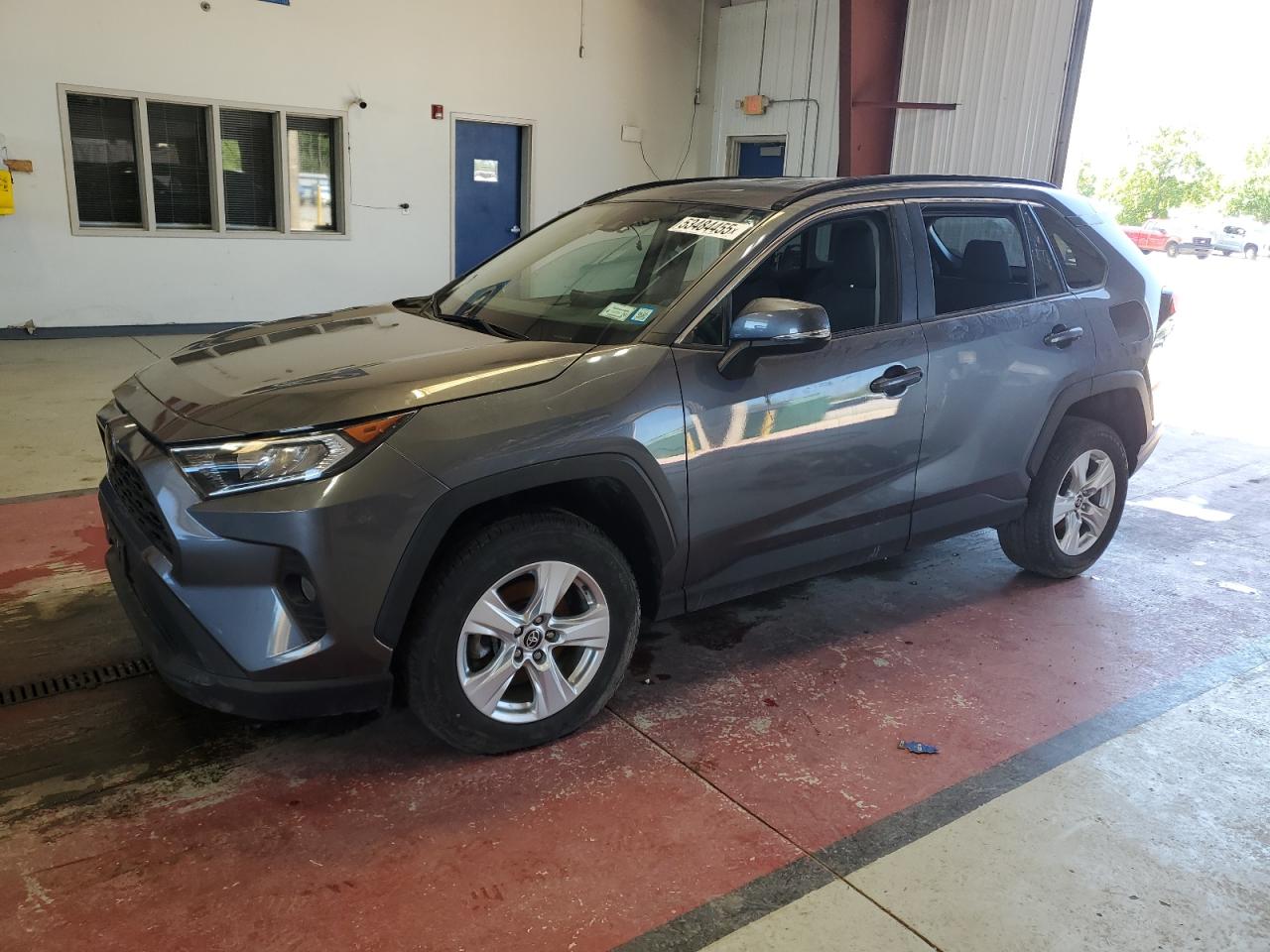 TOYOTA RAV4 XLE 2021