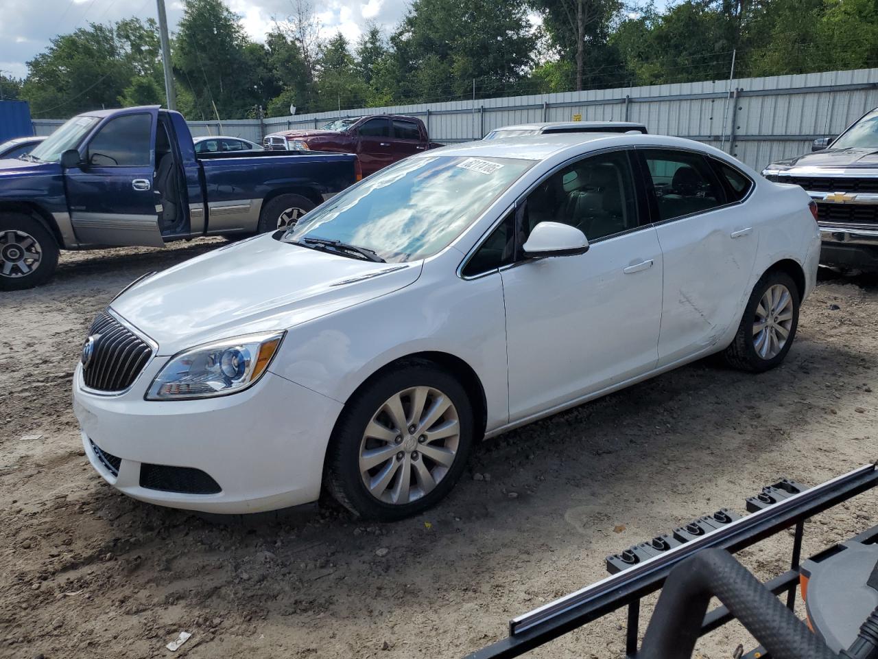 BUICK VERANO 2015