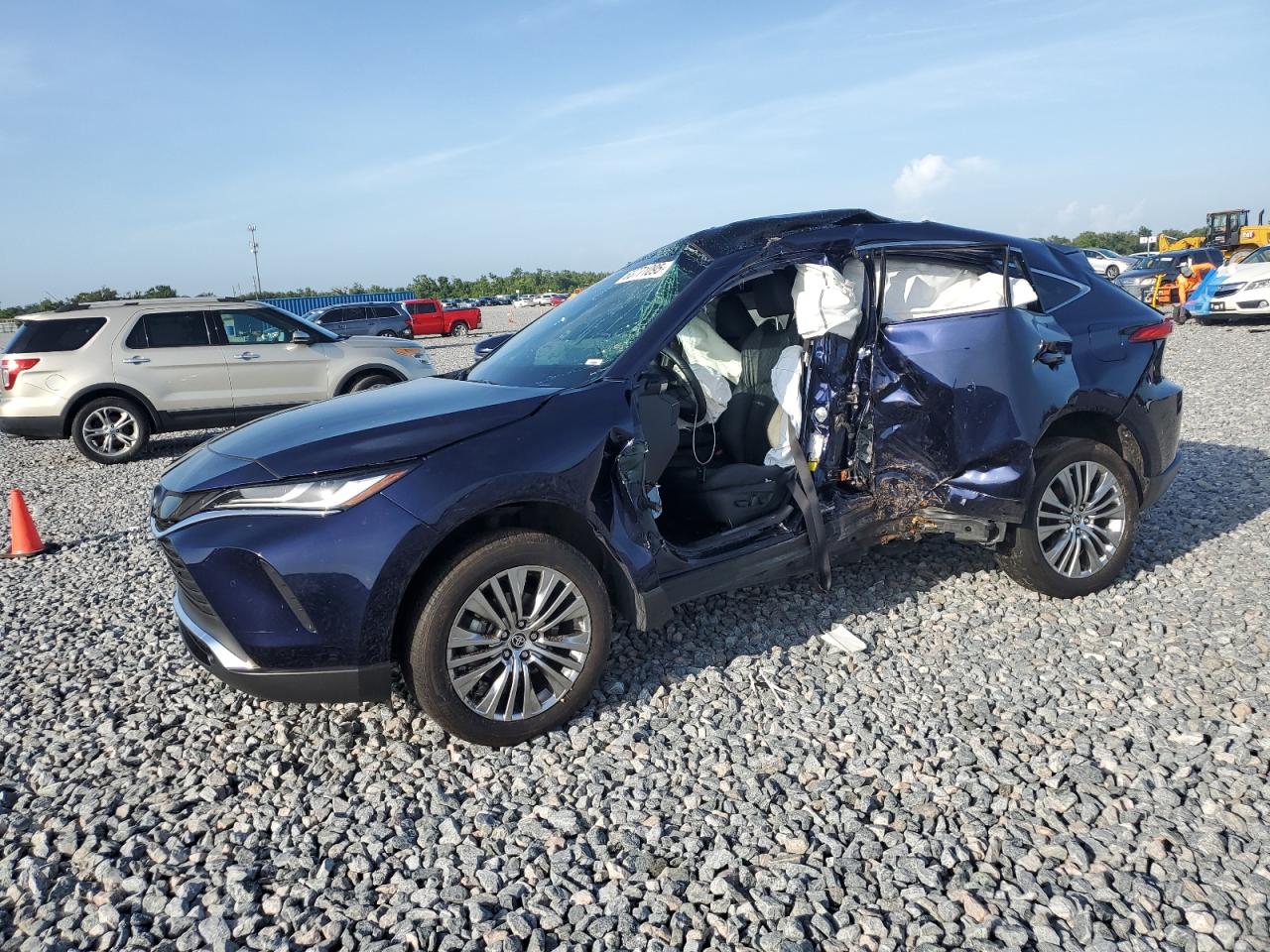 TOYOTA VENZA LE 2023