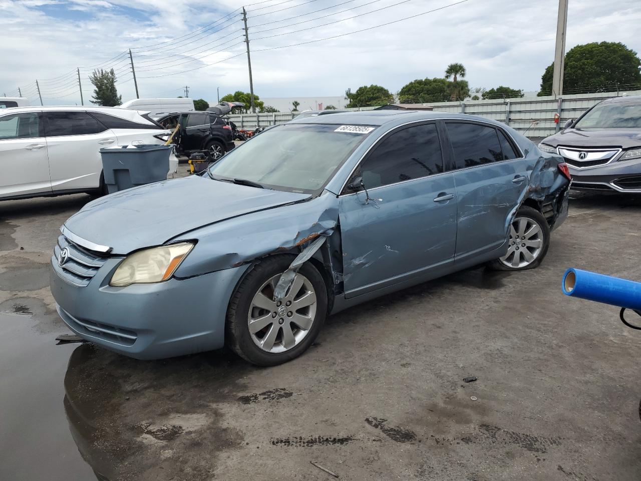 TOYOTA AVALON XL 2005