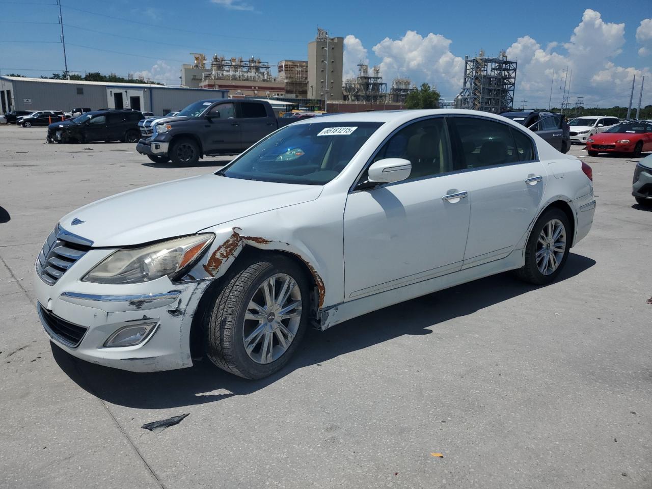 HYUNDAI GENESIS 3. 2013