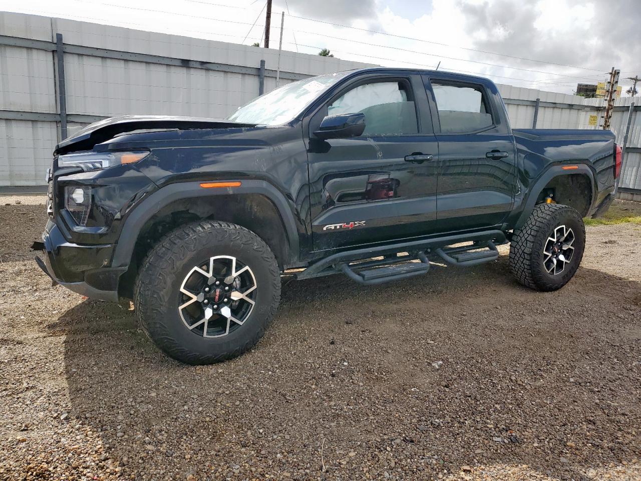 GMC CANYON AT4 2024